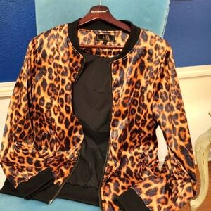 NWOT Lucky & Blessed women's animal print  jacket. Size small.